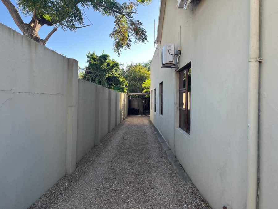 To Let commercial Property for Rent in Richmond Hill Eastern Cape